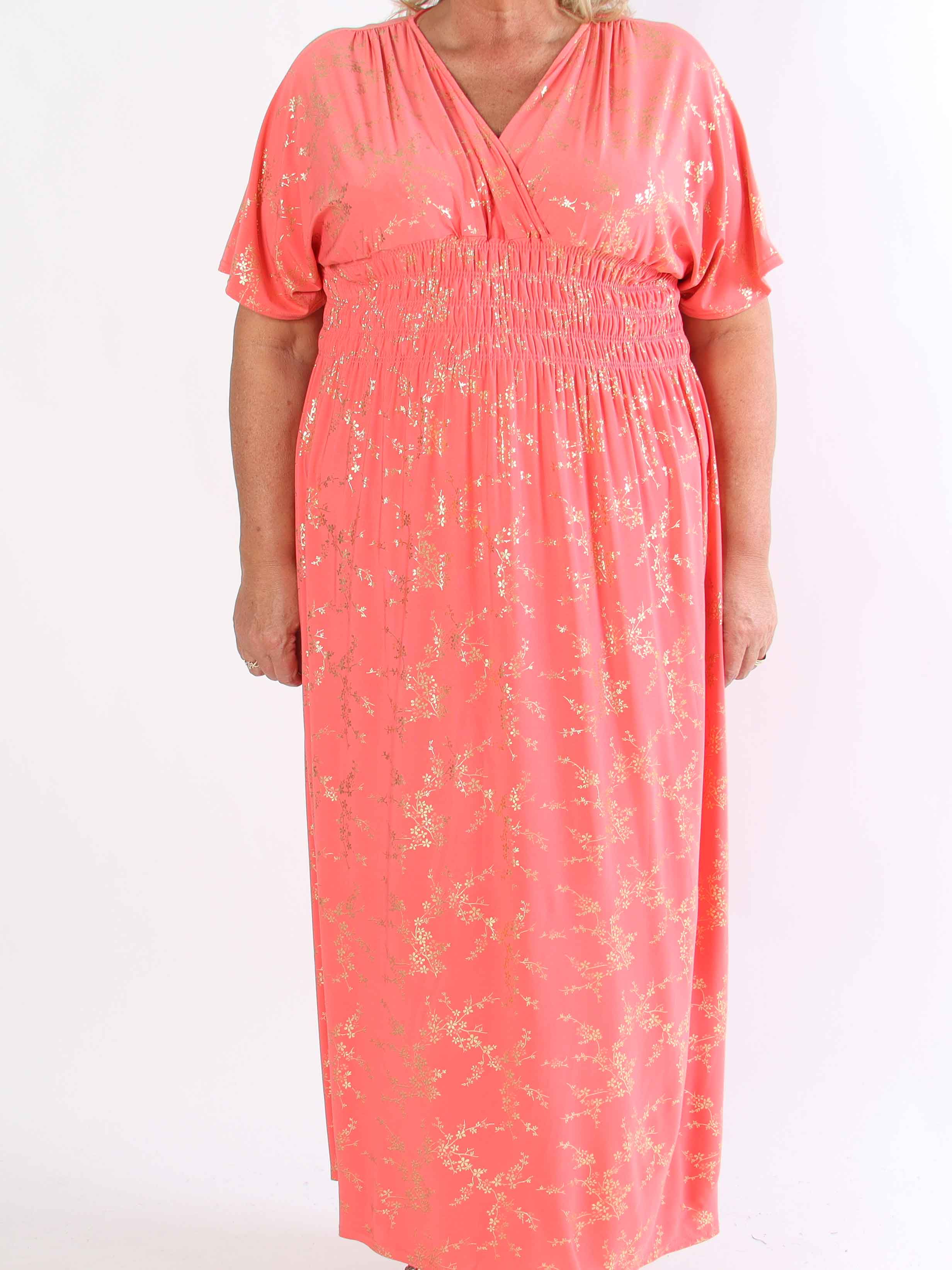 Pams Gold - Ensfarvet plus size kjole med gulddetaljer